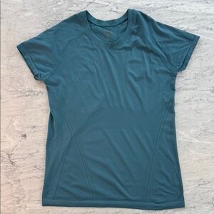 Athleta Momentum Short Sleeve Tee Sz XL